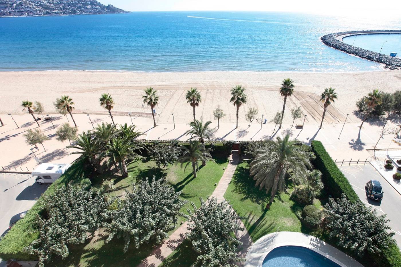 Prestige-Victoria-Beach-85