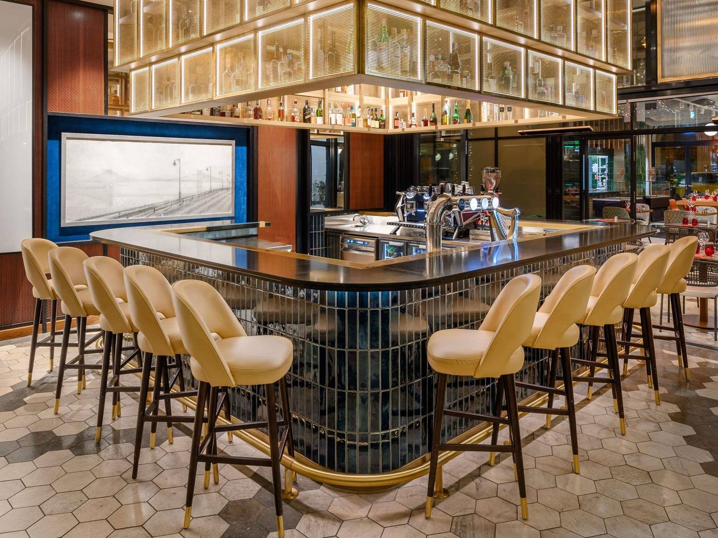 Pullman-Budapest-Bar-15