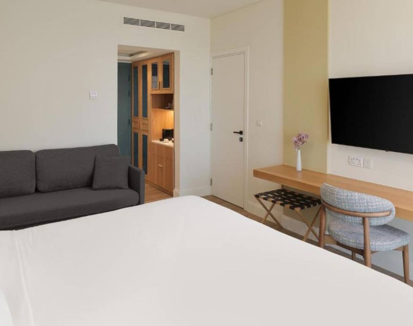 The-GrandResort-Limassol-Cyprus-by-Leonardo-Hotels-Room-39