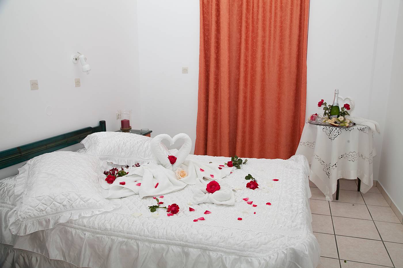 Athinoula-Room-31