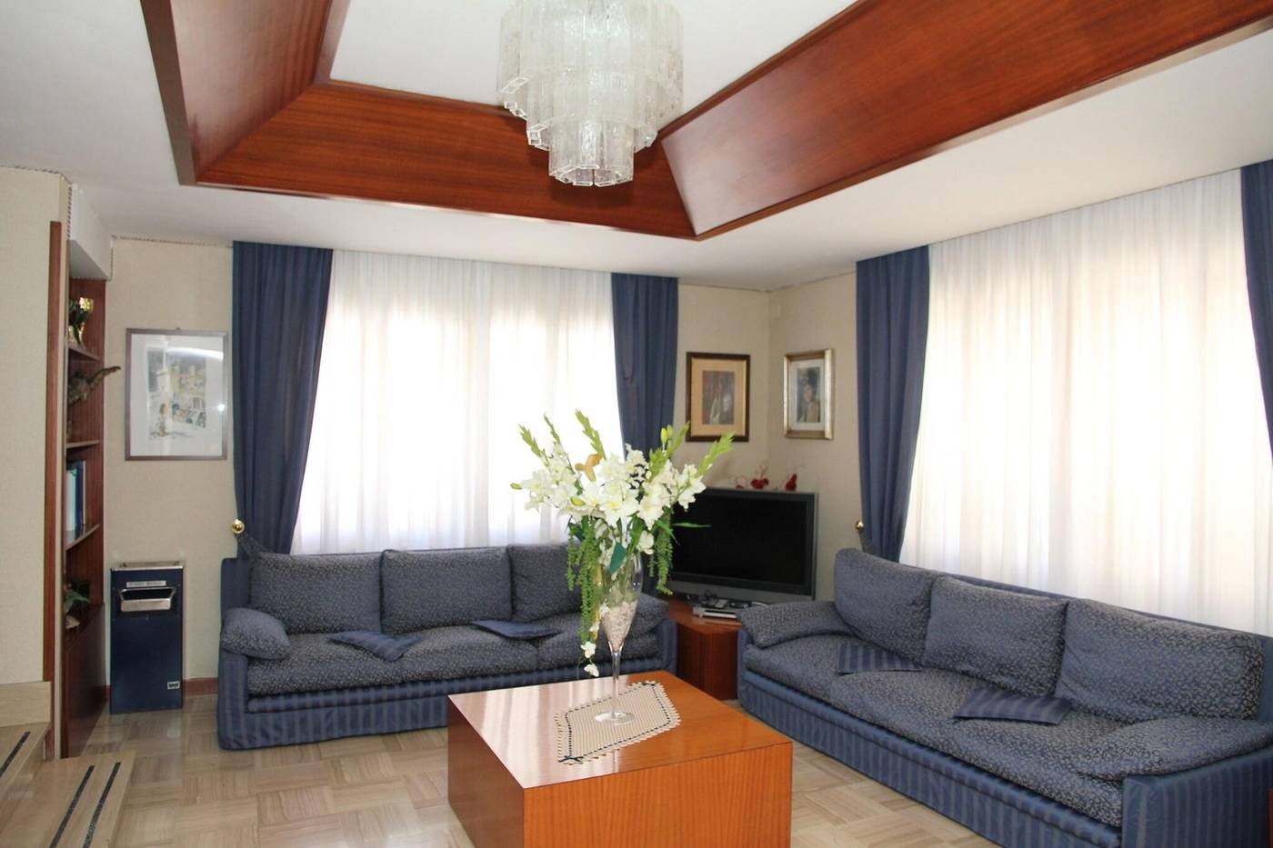 Hotel-Da-Remo-Lobby-22