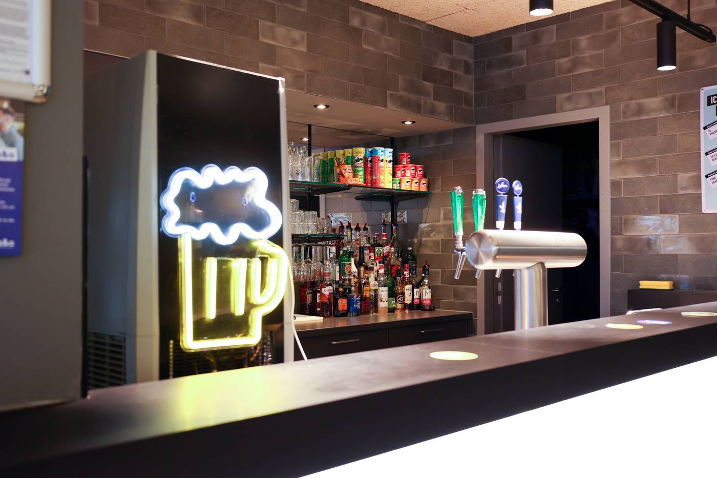 A-O-Koeln-Neumarkt-Bar-15