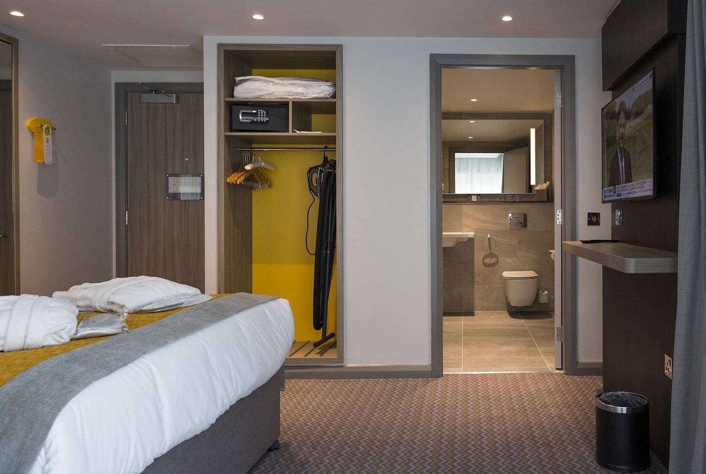 Maldron-Hotel-Kevin-Street-Room-8