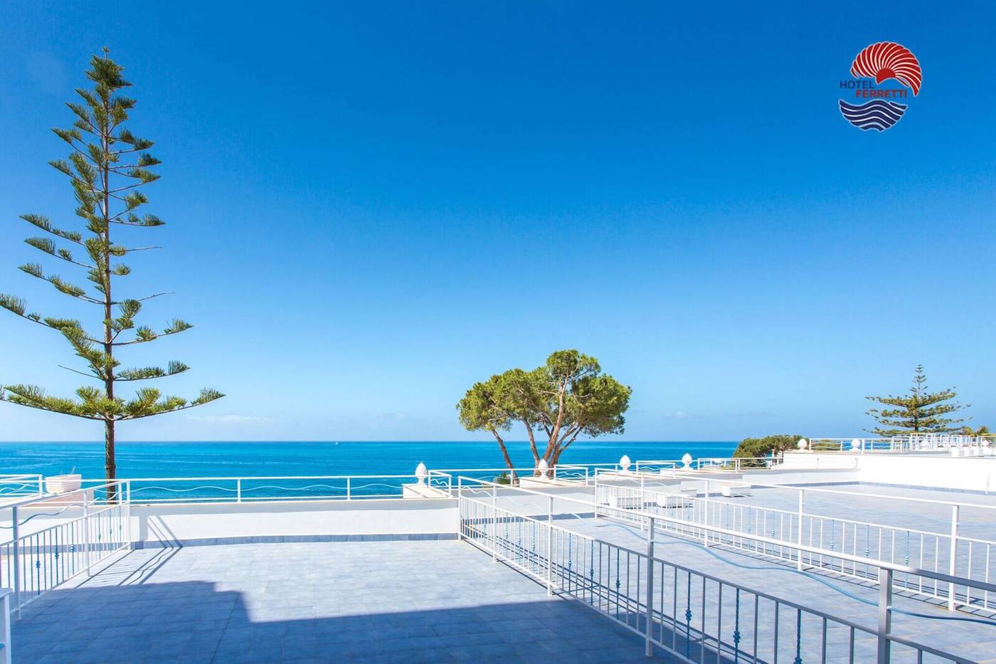 Ferretti-Italy-DIAMANTE-General view-3