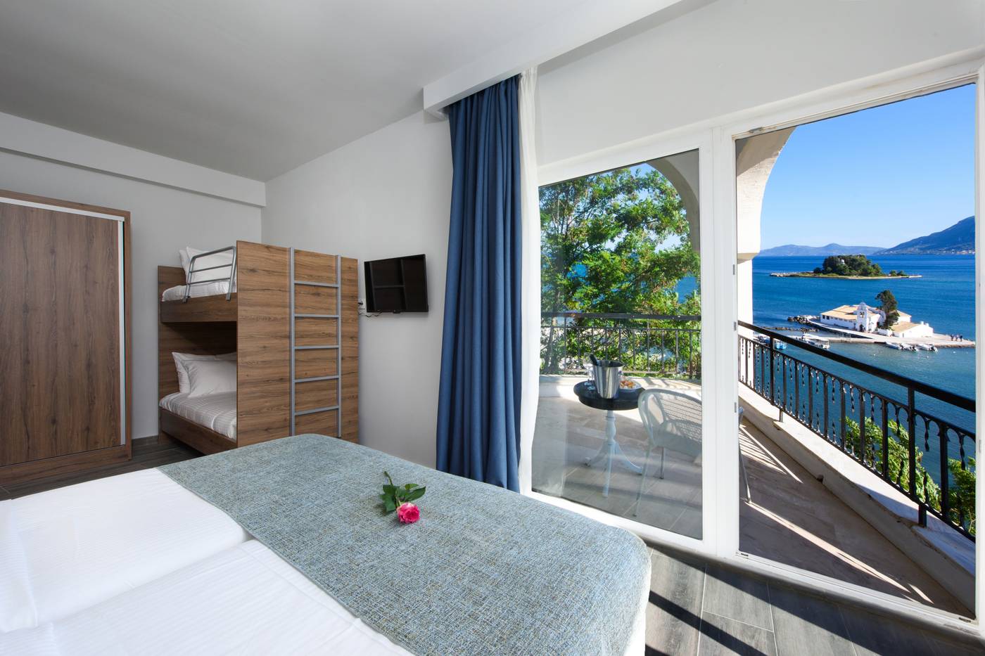 The-Royal-Grand-Hotel-Room-44