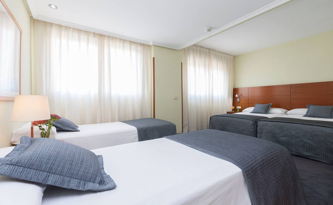 Porcel-Torre-Garden-Room-16