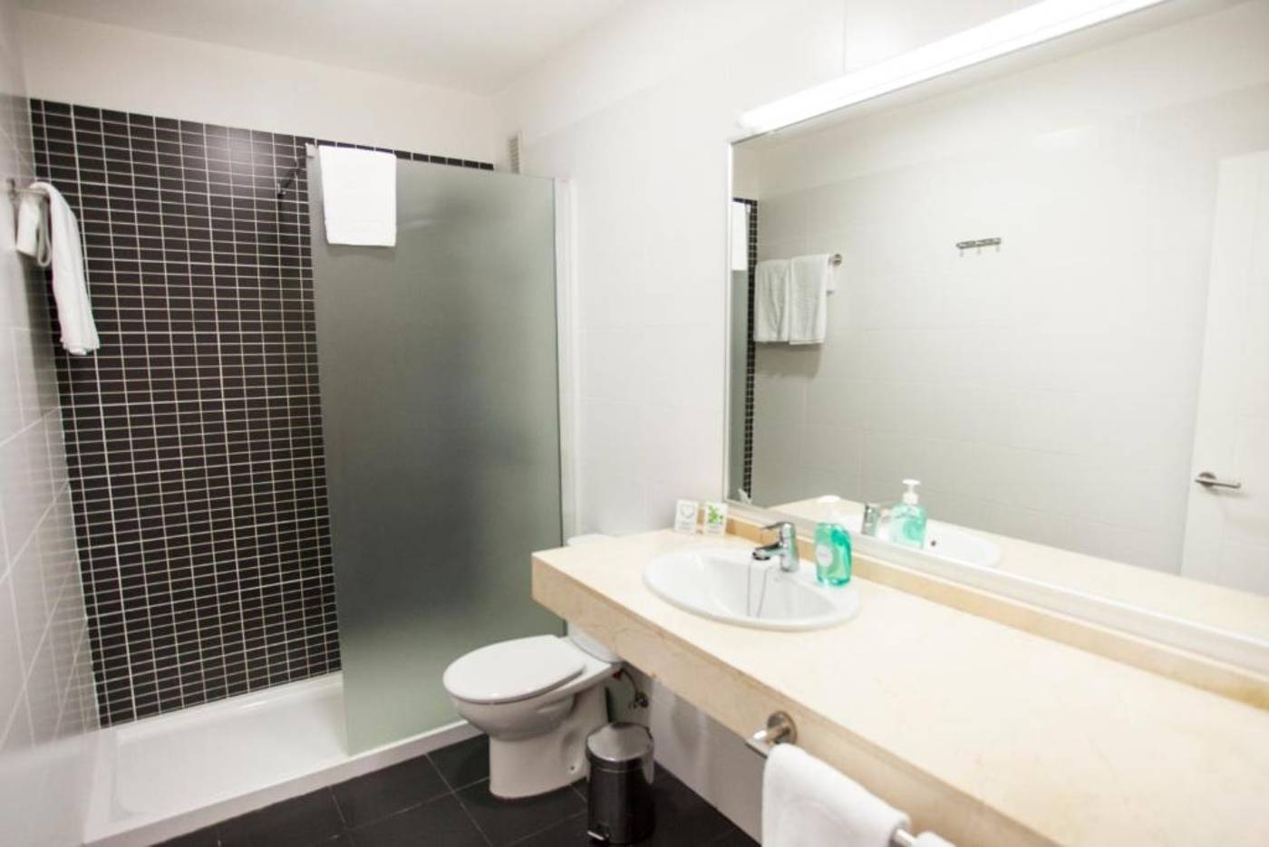 Coral-Los-Alisios-Room-38