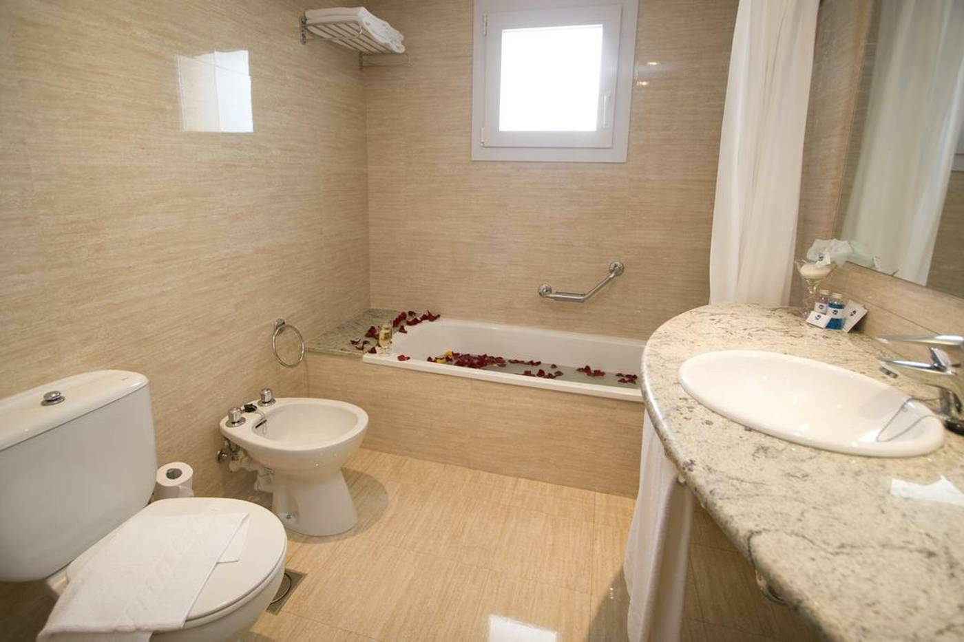 Prestige-Victoria-Room-47