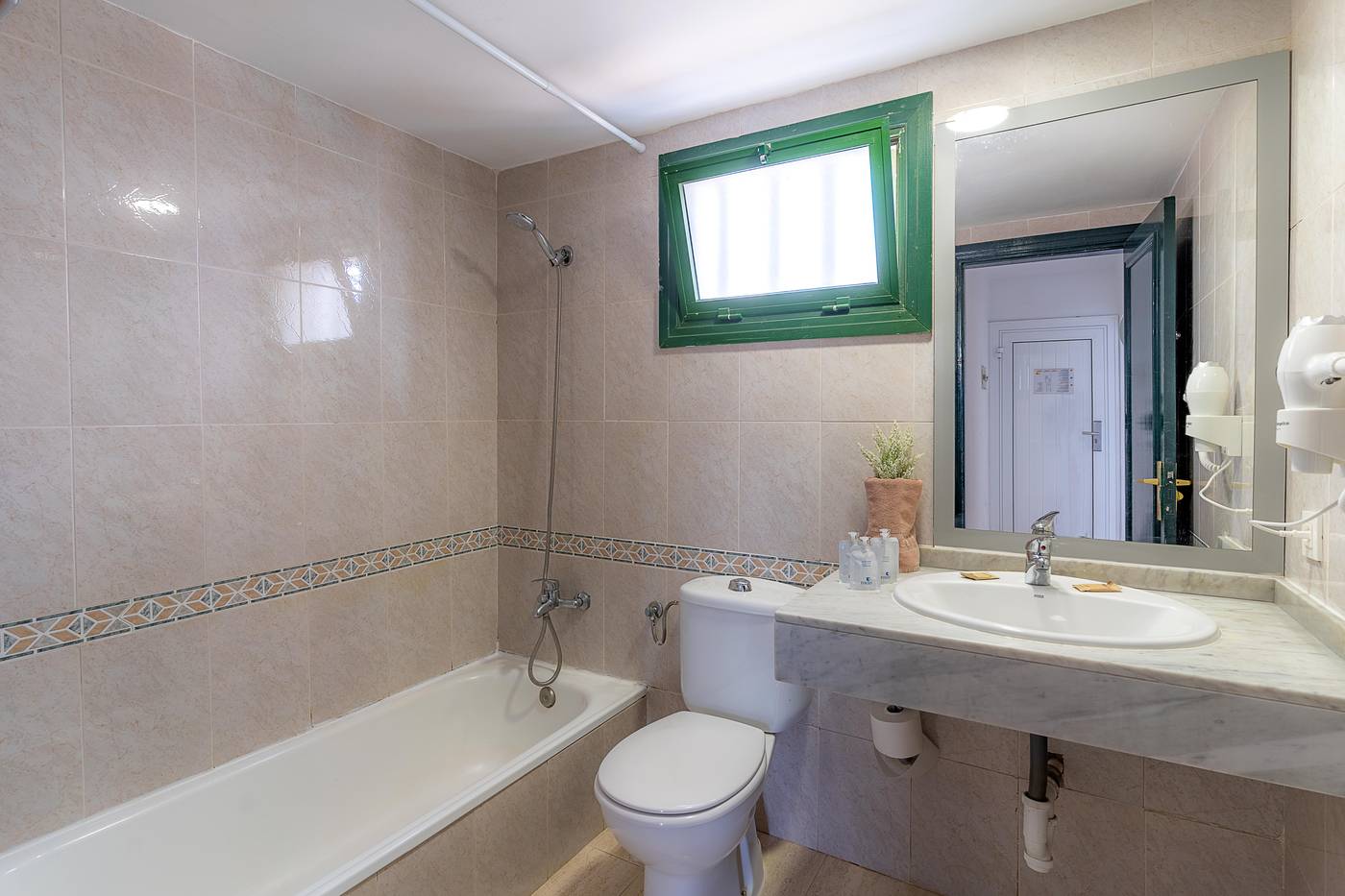 Hotel-Siroco---Serenity---Adults-Only-Room-32