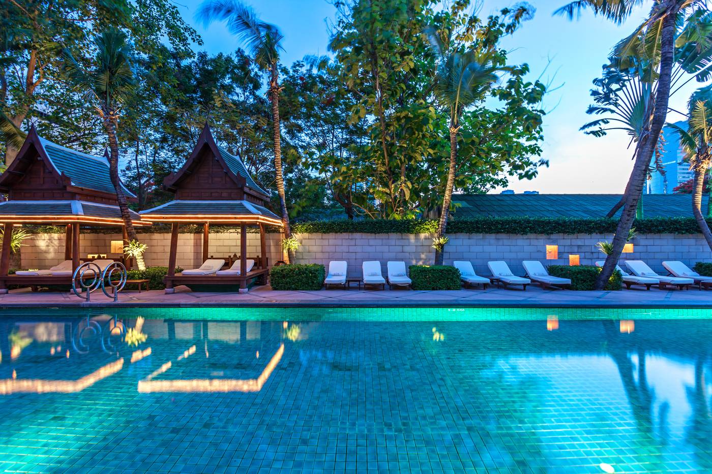 The-Peninsula-Bangkok-Pool-66