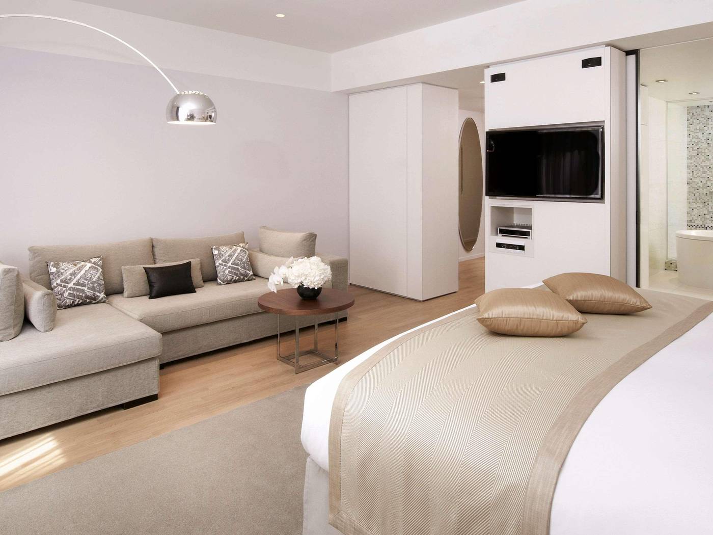 Sofitel-Paris-Arc-de-Triomphe-Room-34