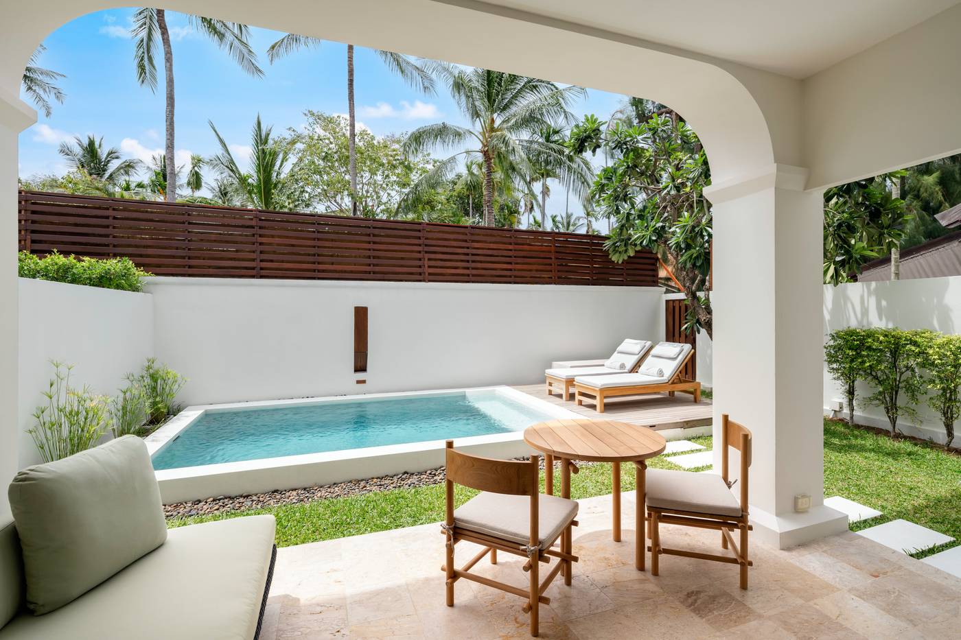 Sala-Samui-Choengmon-Beach-Resort-Room-2