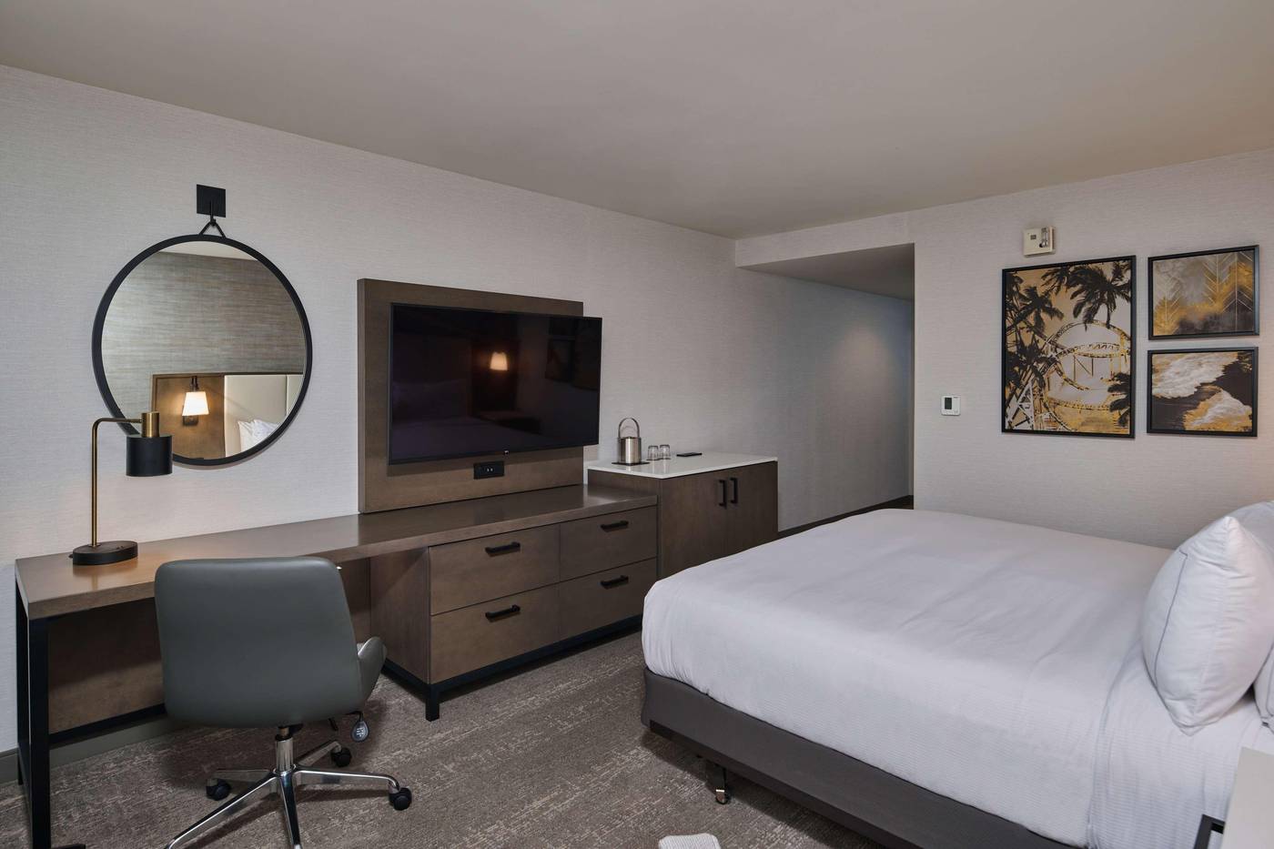Doubletree-by-Hilton-Buena-Park-Room-22