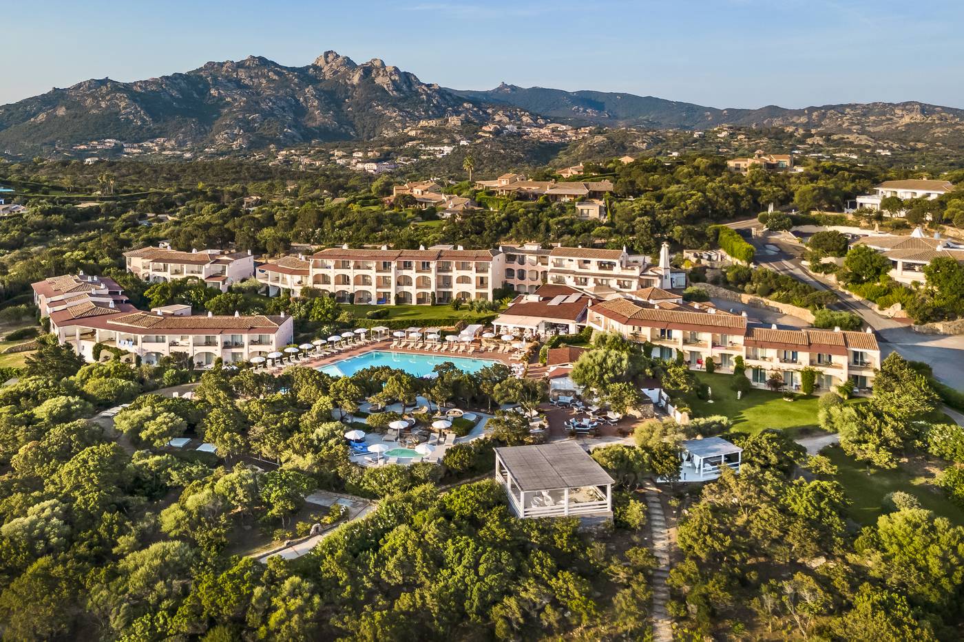 Grand-Hotel-In-Porto-Cervo-General-view-7