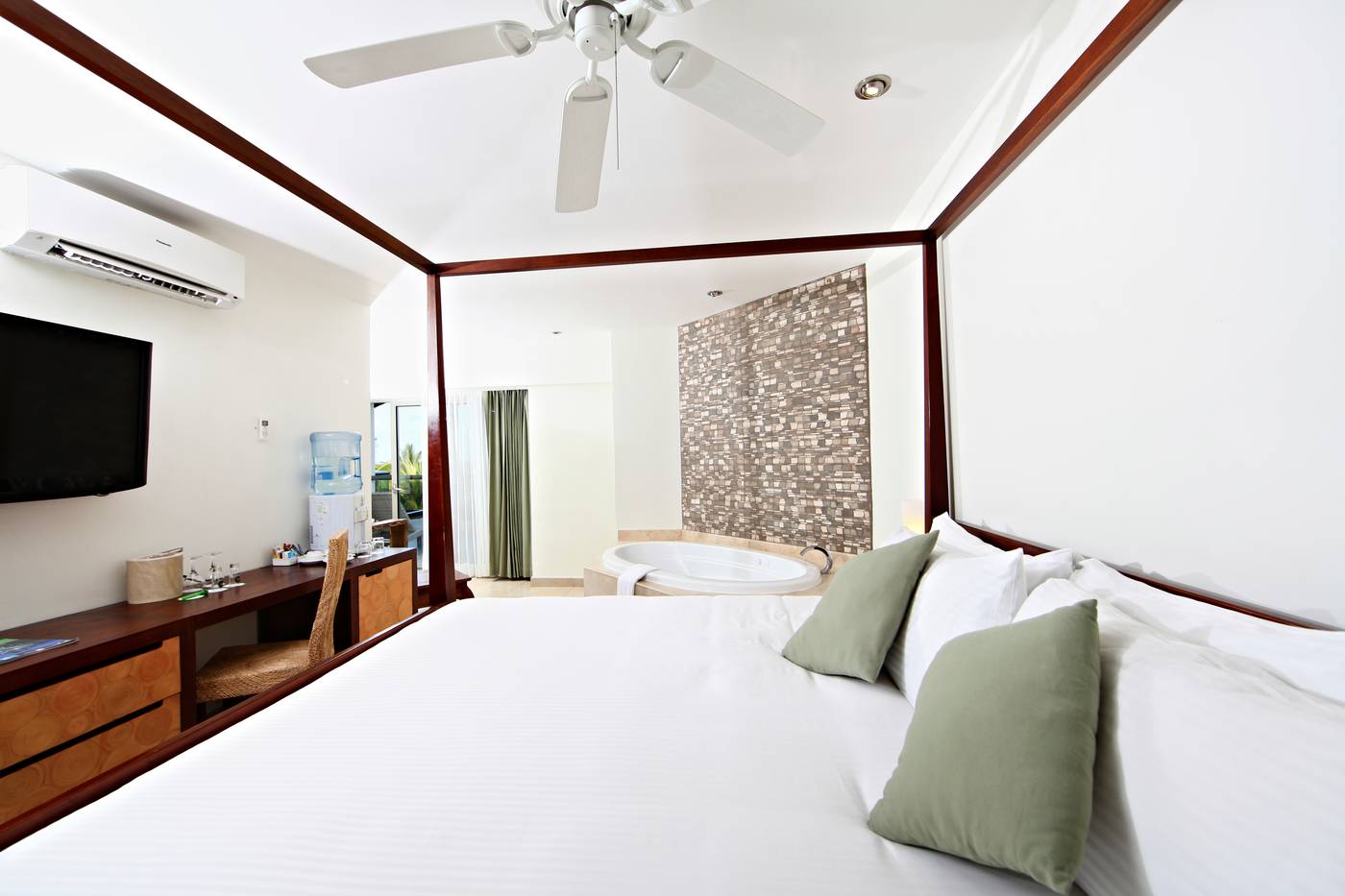 Sandos-Caracol-Eco-Resort-Room-24