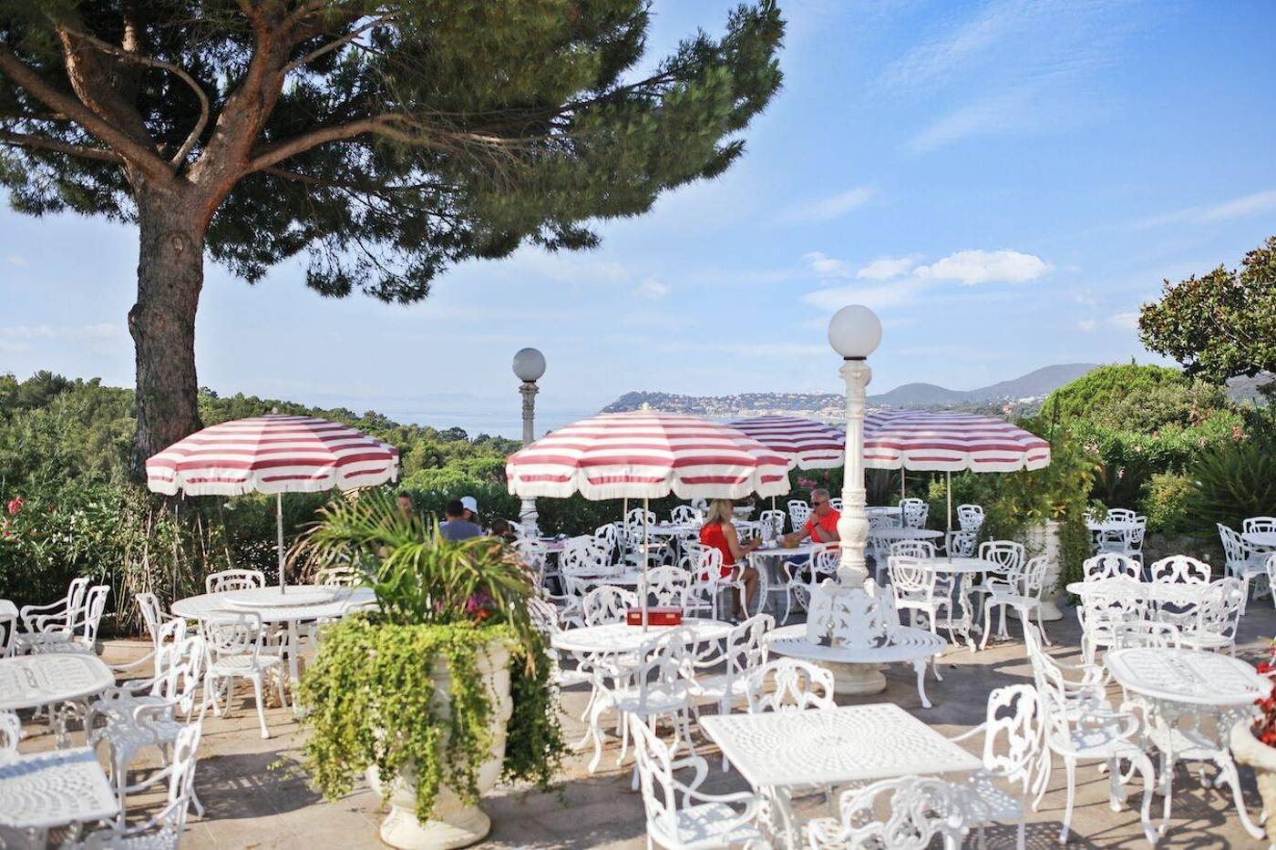 Chateau-de-Mei-Lese-Terrace-28