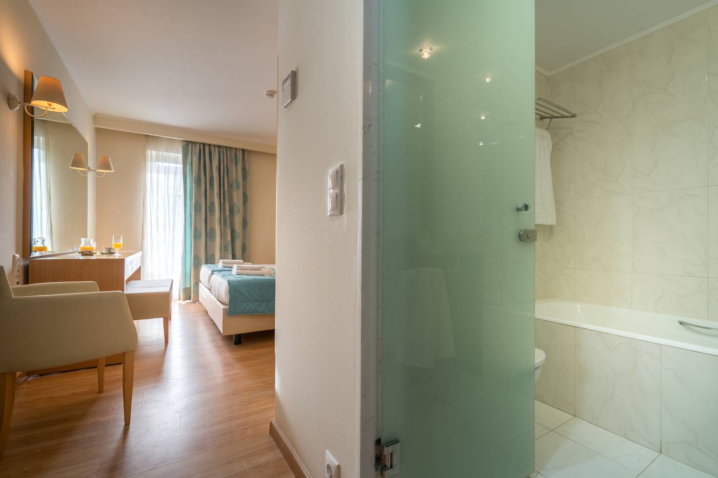 Galaxy-Beach-Resort-Room-34