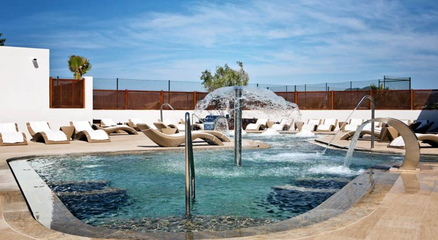 Grand Palladium White Island Resort & Spa