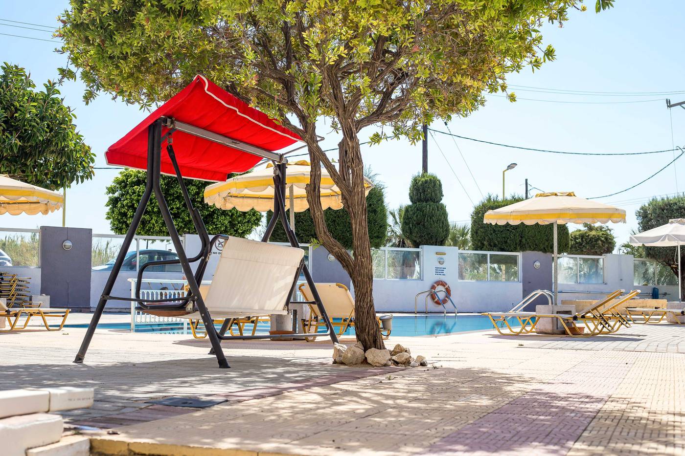 Maroula-Studios-Bar-16