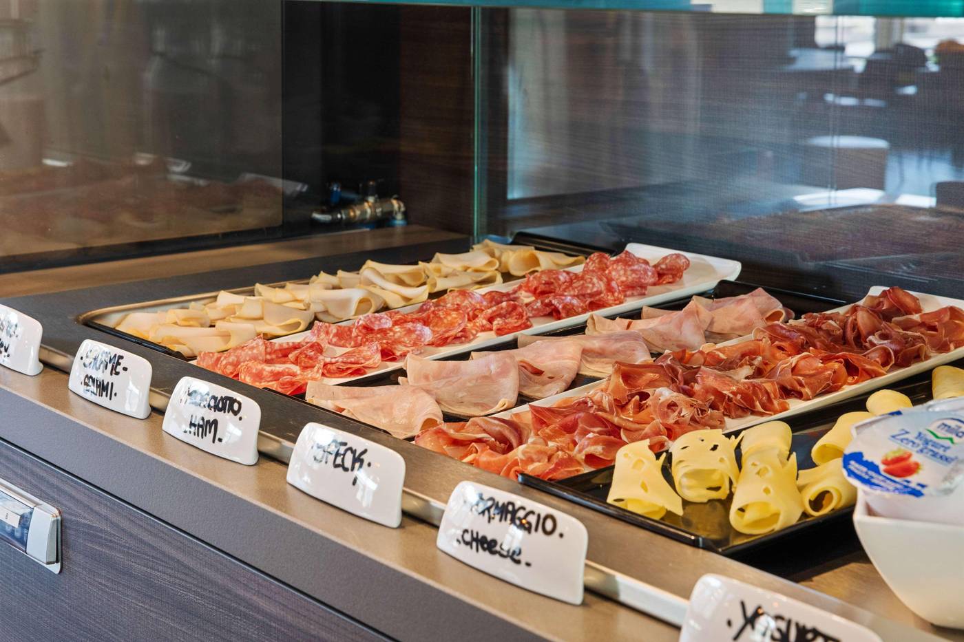 Campanile-Venice-Mestre-Restaurant-58