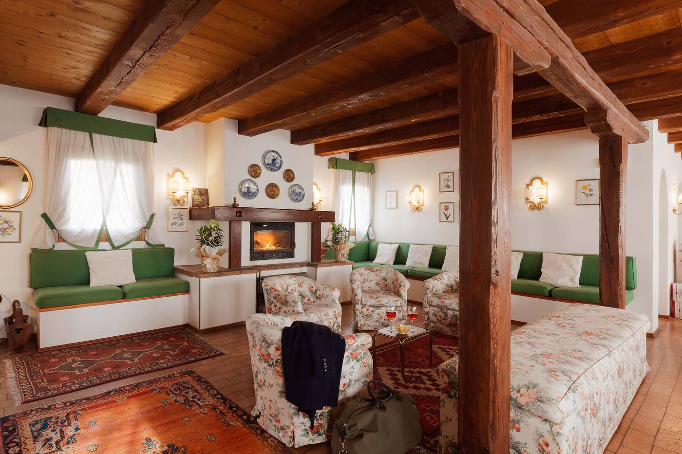 Ca-Tessera-Park-Resort-Lobby-7