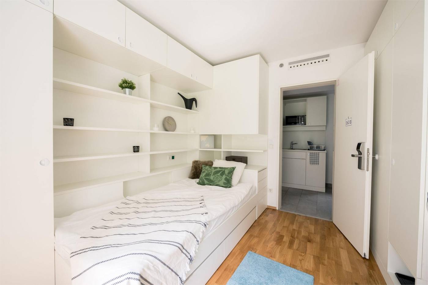 Dean-s-Home-Budapest-Room-33