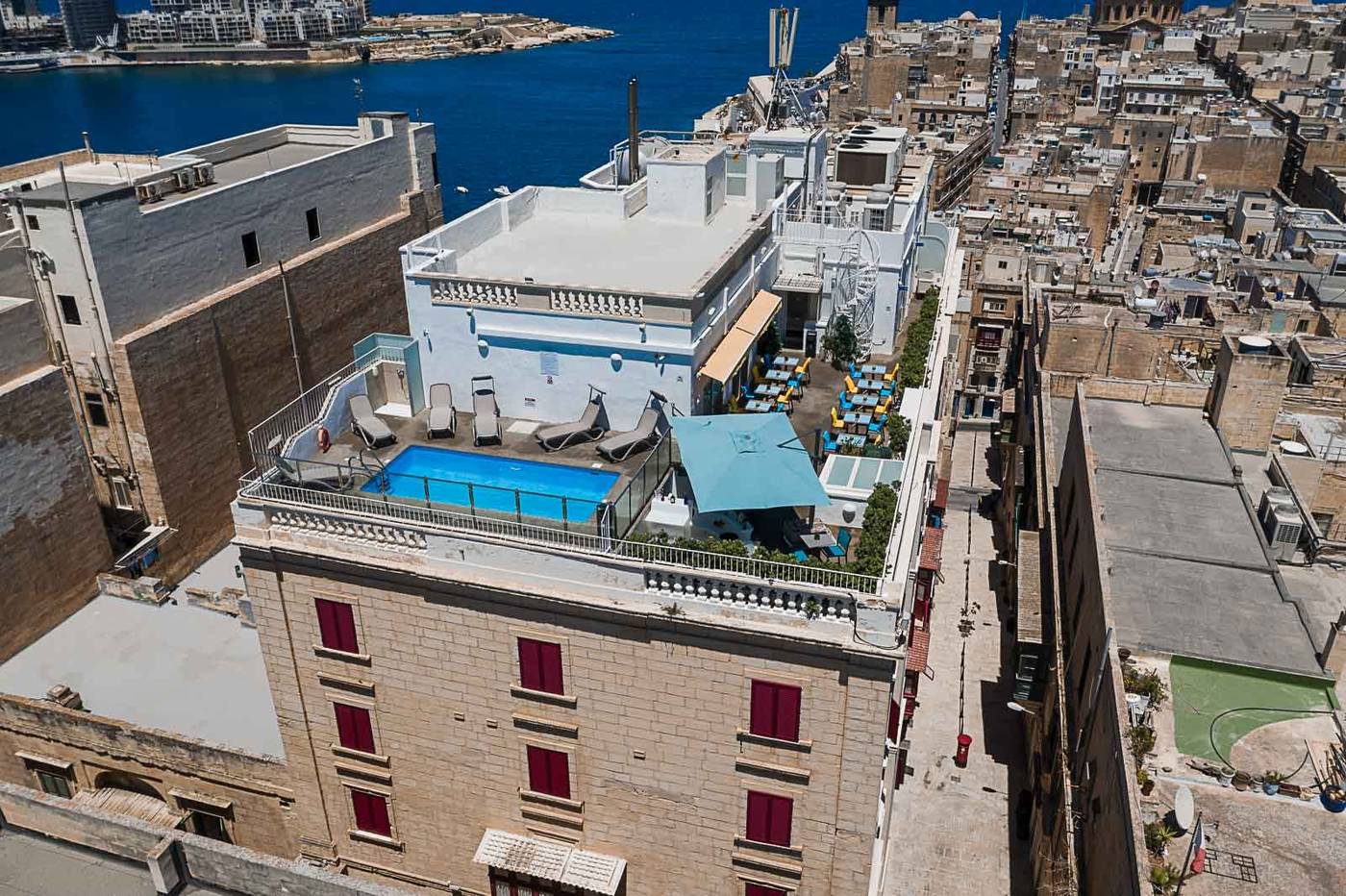 Osborne-Hotel-Pool-1