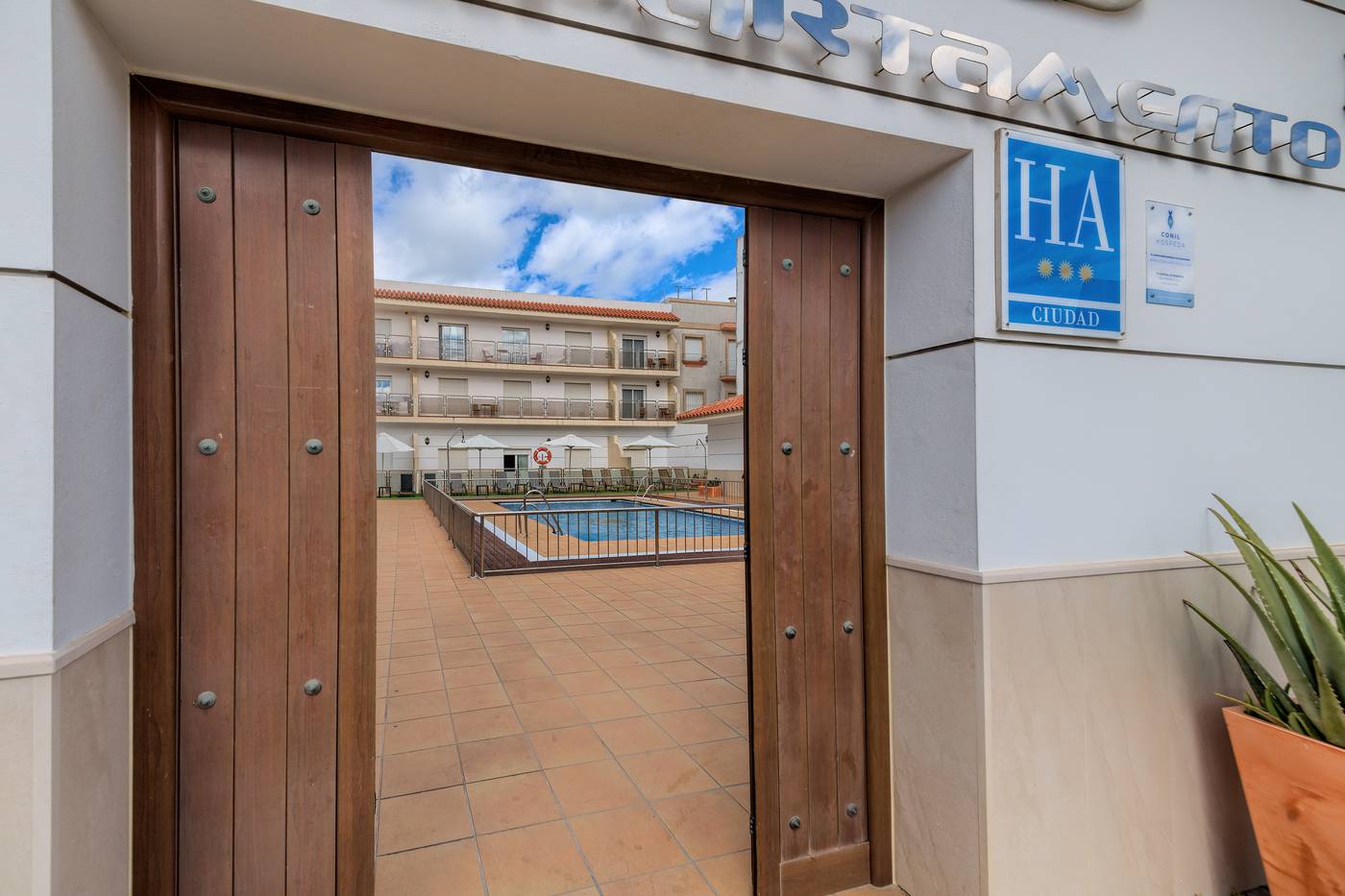 Loto-Conil-Apartamentos-General-view-14