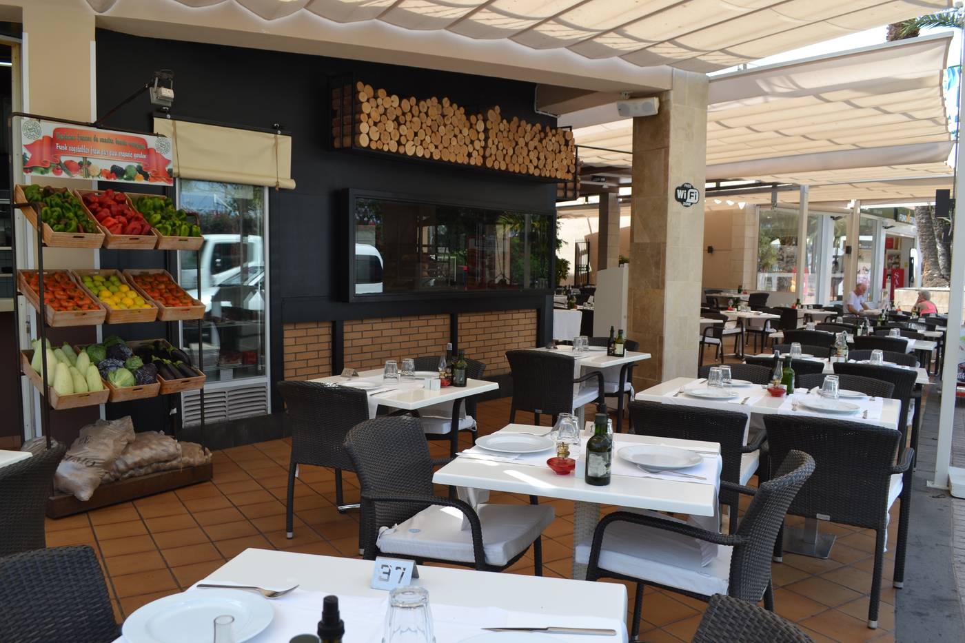 Parque-de-las-Americas-Restaurant-10