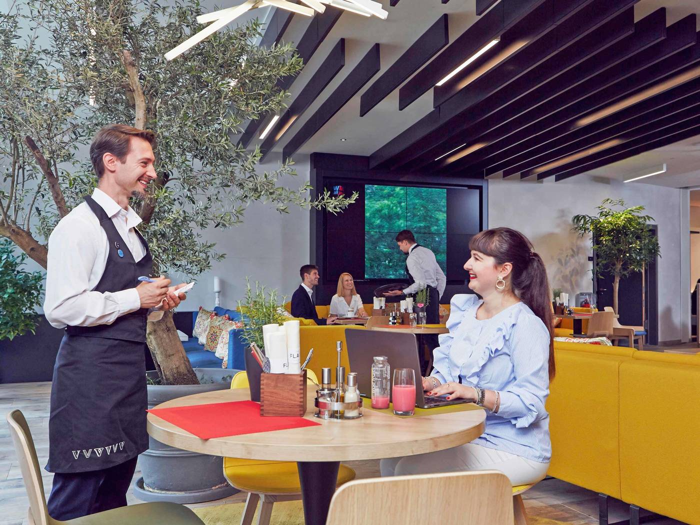 Novotel-Muenchen-City-Arnulfpark-Restaurant-16