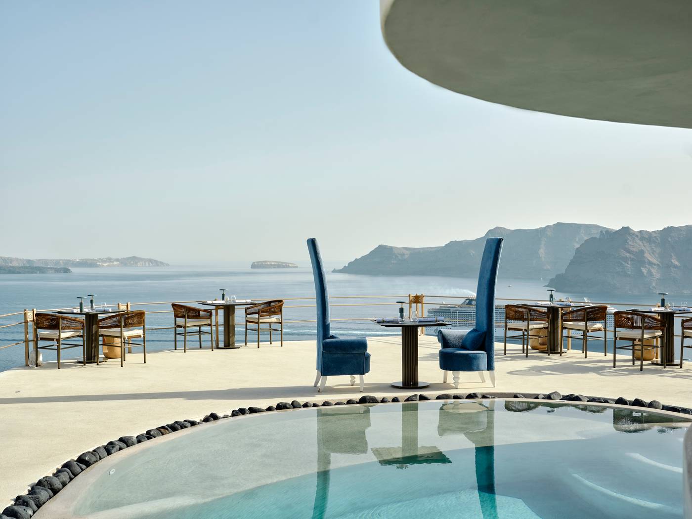 Andronis-Boutique-Restaurant-3