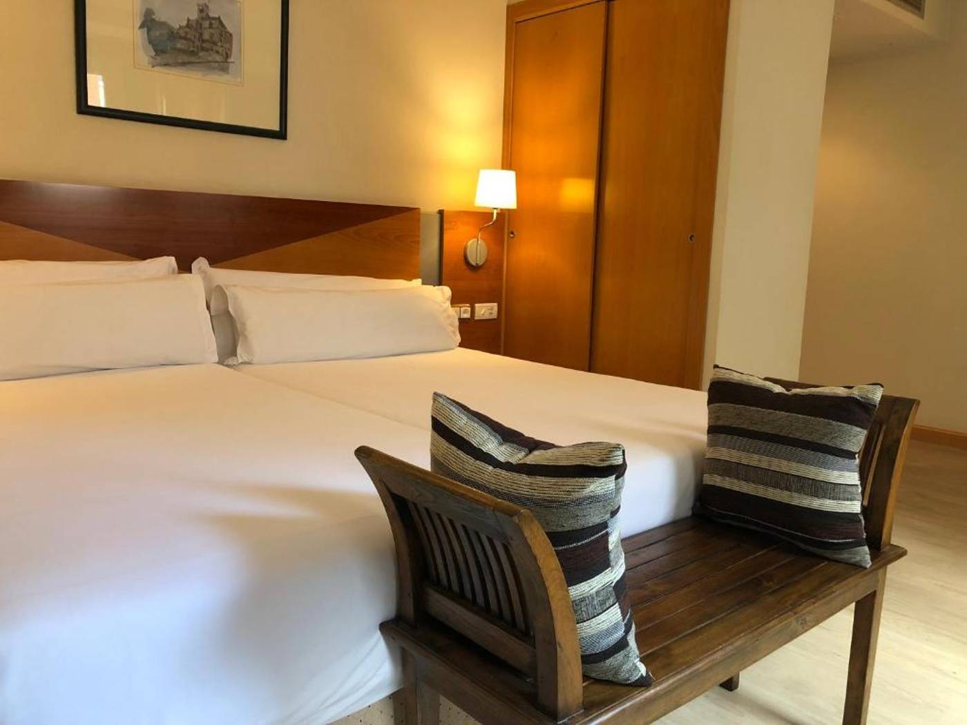 Oca Villa de Aviles-Spain-AVILES-Room-8
