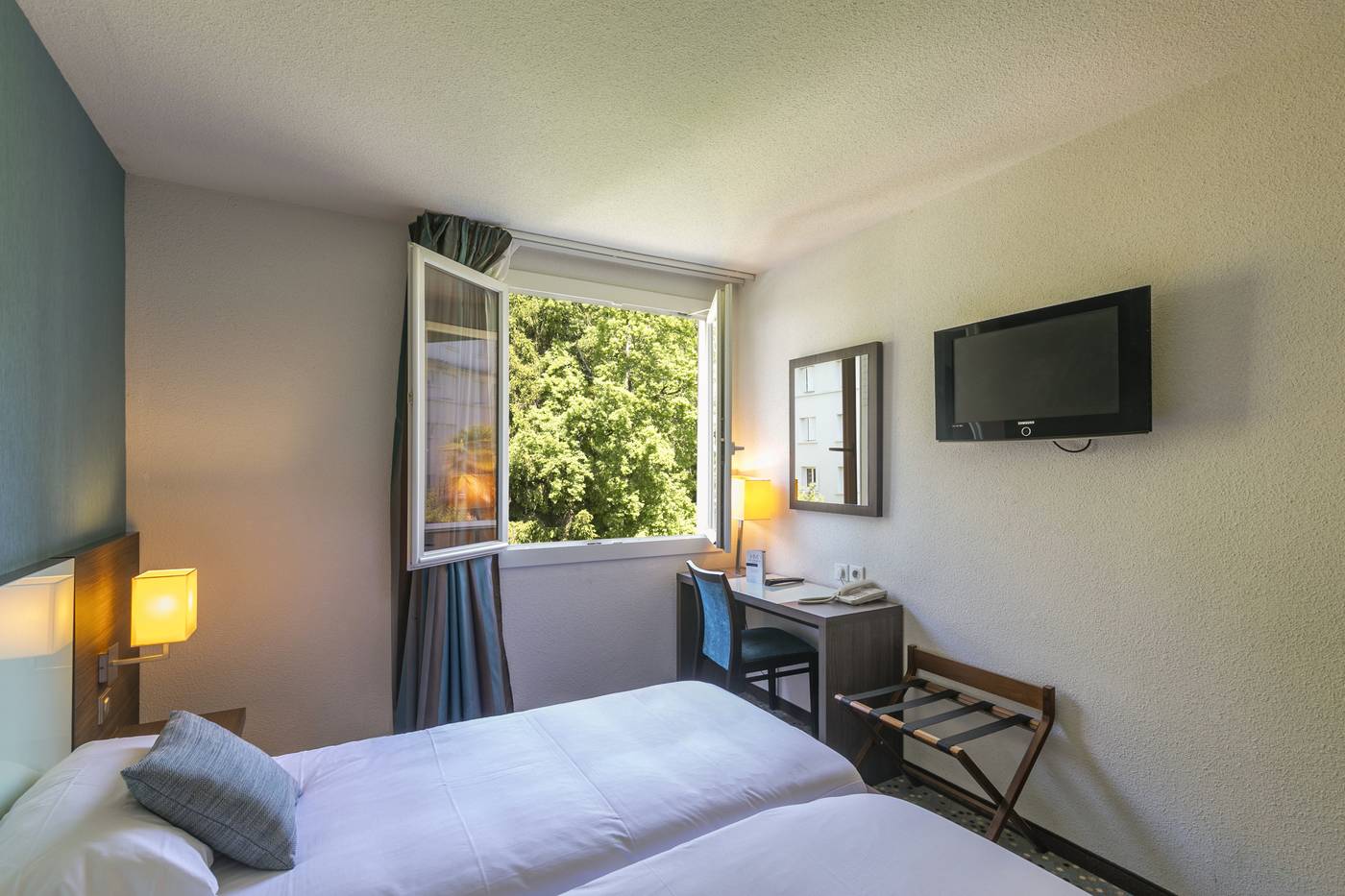 Hotel Miramont-France-LOURDES-Room-8
