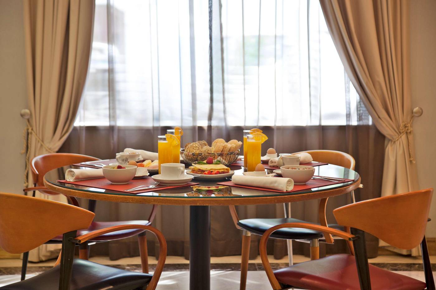 SANA-Reno-Restaurant-11