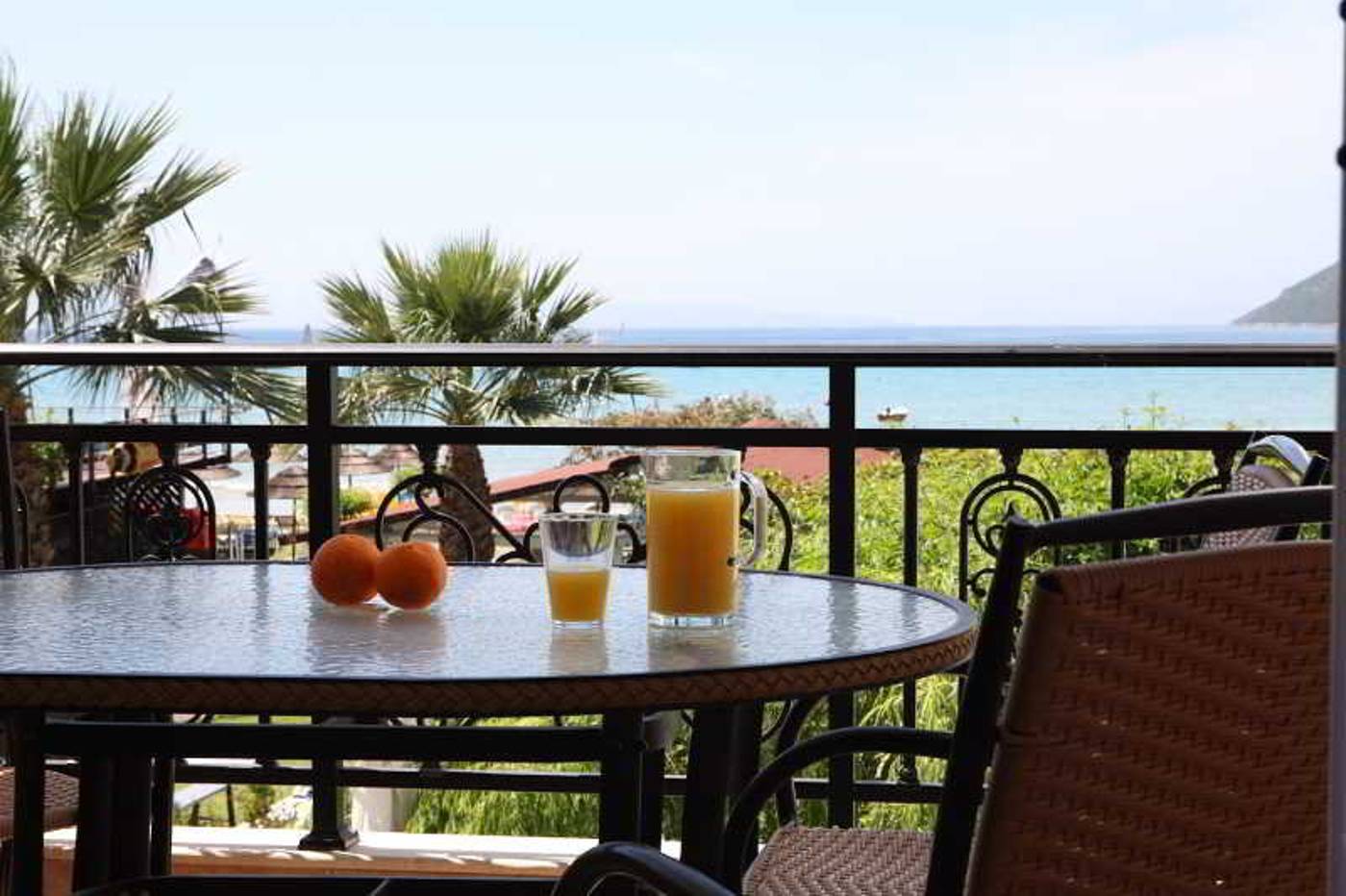 Grand-Nefeli-Terrace-33