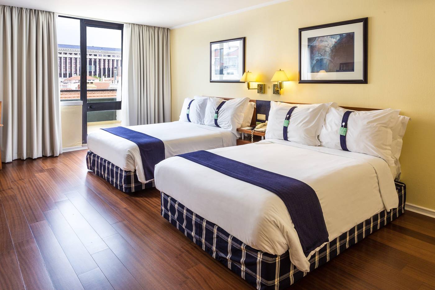 Holiday-Inn-Lisboa-Room-38