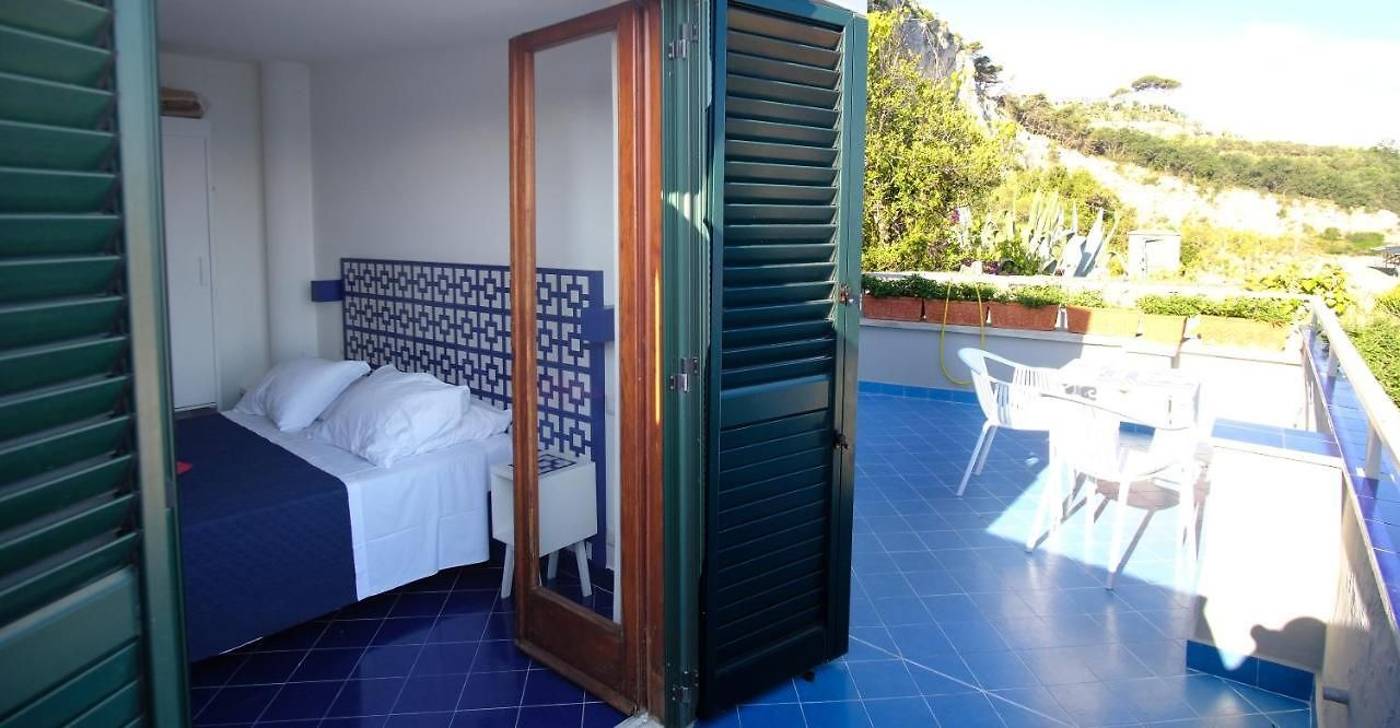 Baia-Di-Puolo-Room-39