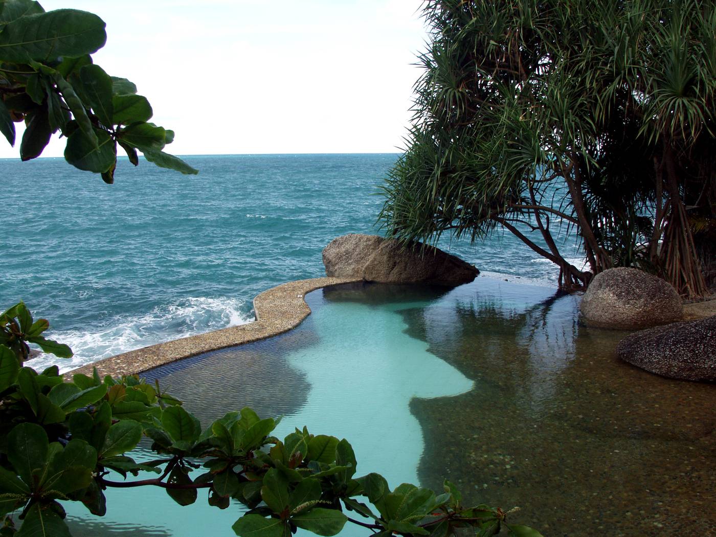 Mom-Tri-S-Villa-Royale-Pool-87