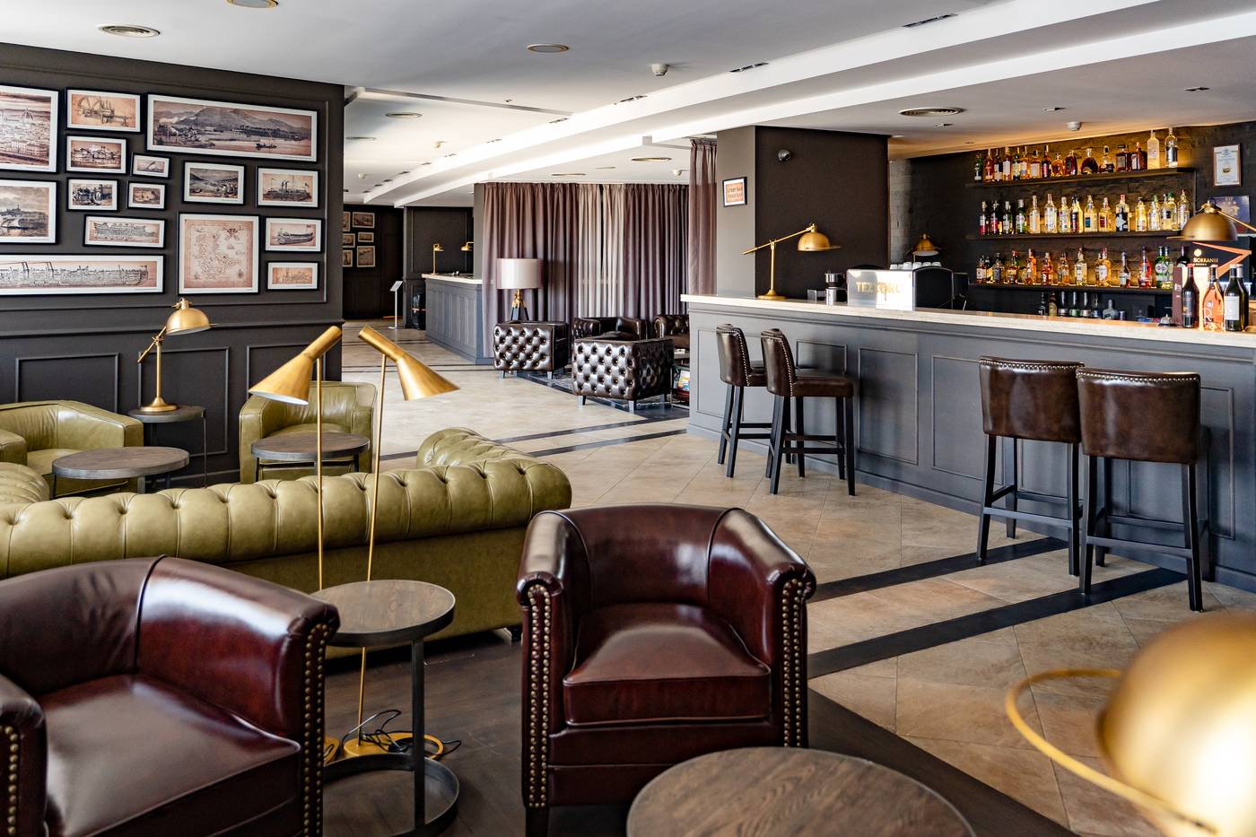 Panorama-Hotel-Lobby-35