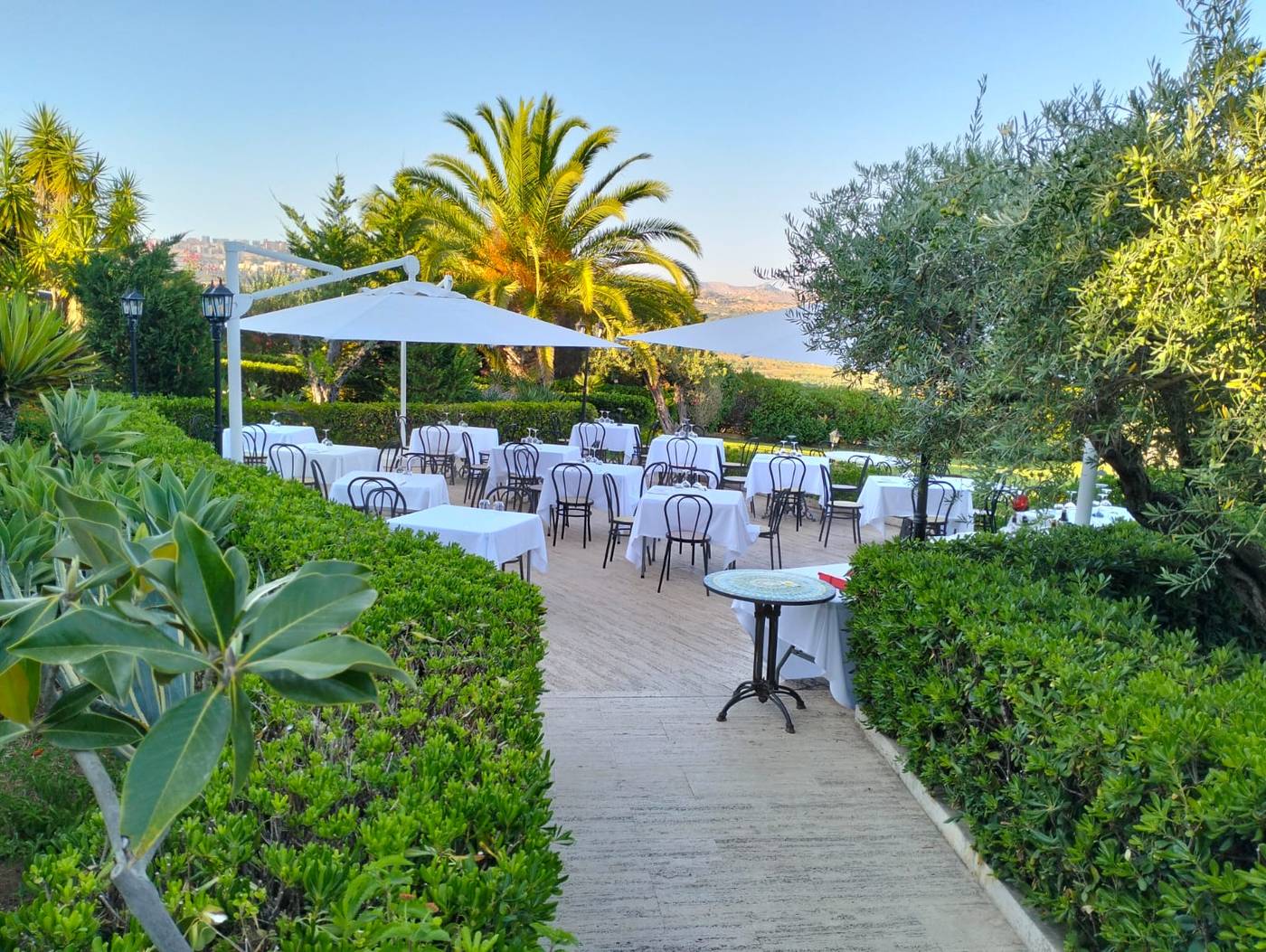 Hotel-Foresteria-Baglio-della-Luna-Restaurant-14