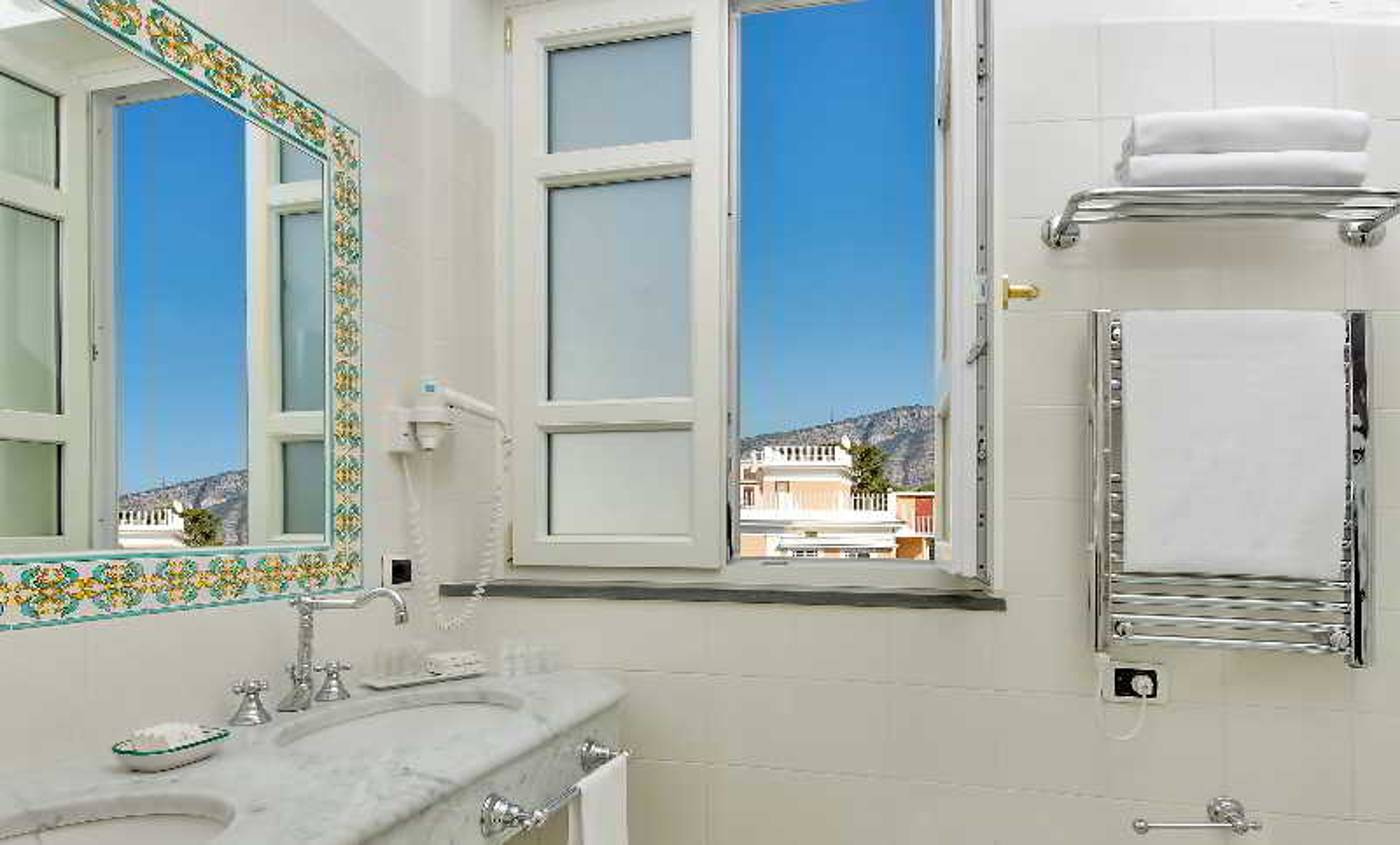 Villa-Garden-Room-43