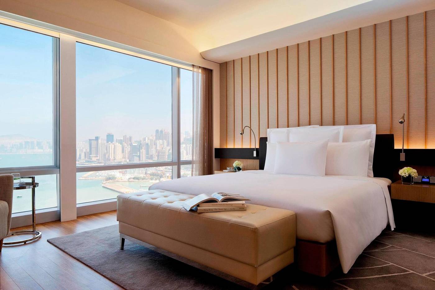 Renaissance-Hong-Kong-Harbour-View-Hotel-Room-33