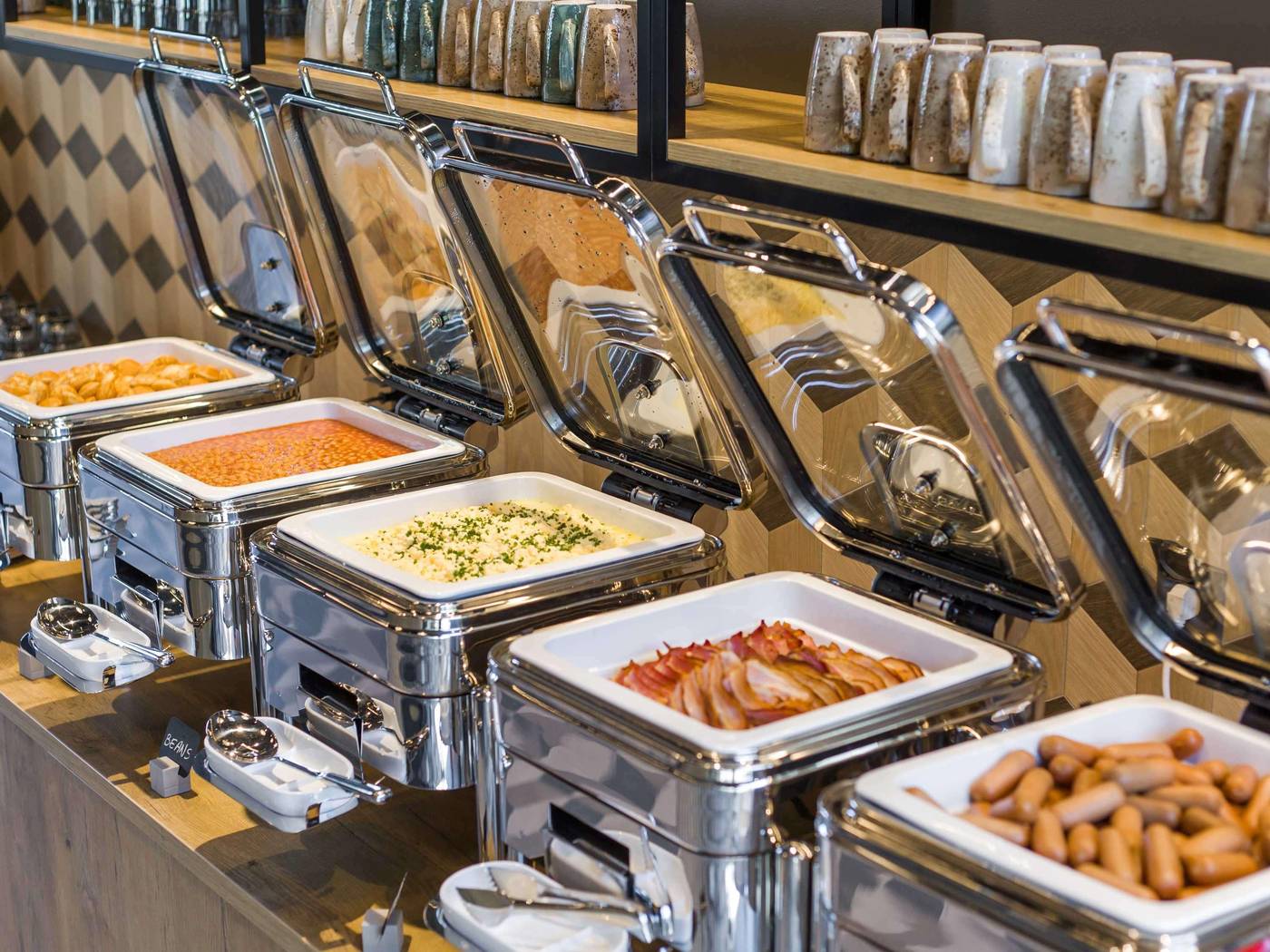 ibis-Tallinn-Center-Restaurant-54