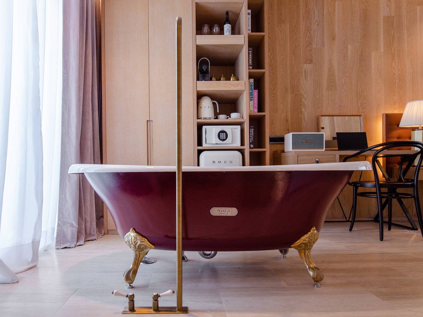 Browns-Avenue-Hotel-Room-60