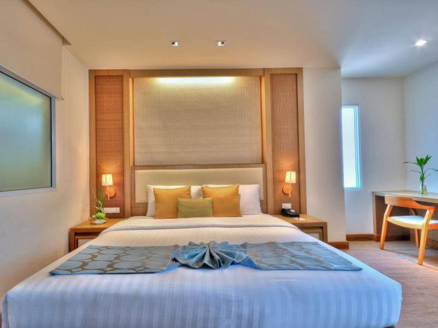 The-ASHLEE-Plaza-Patong-Hotel---Spa-Room-13