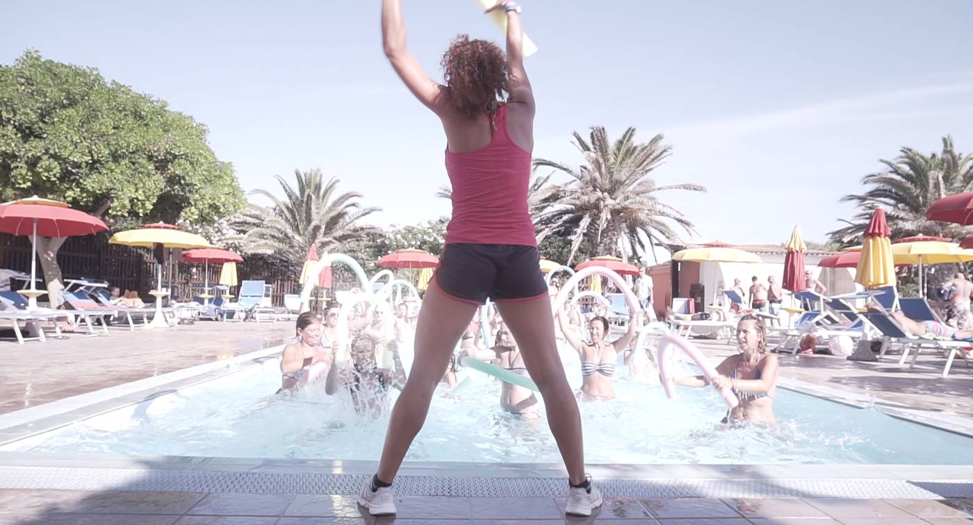 Torre-Del-Porticciolo-Camping---Village---Gampling-Pool-19