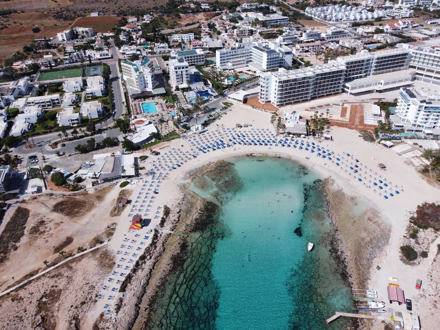 Anonymous-Beach-Hotel-General-view-35