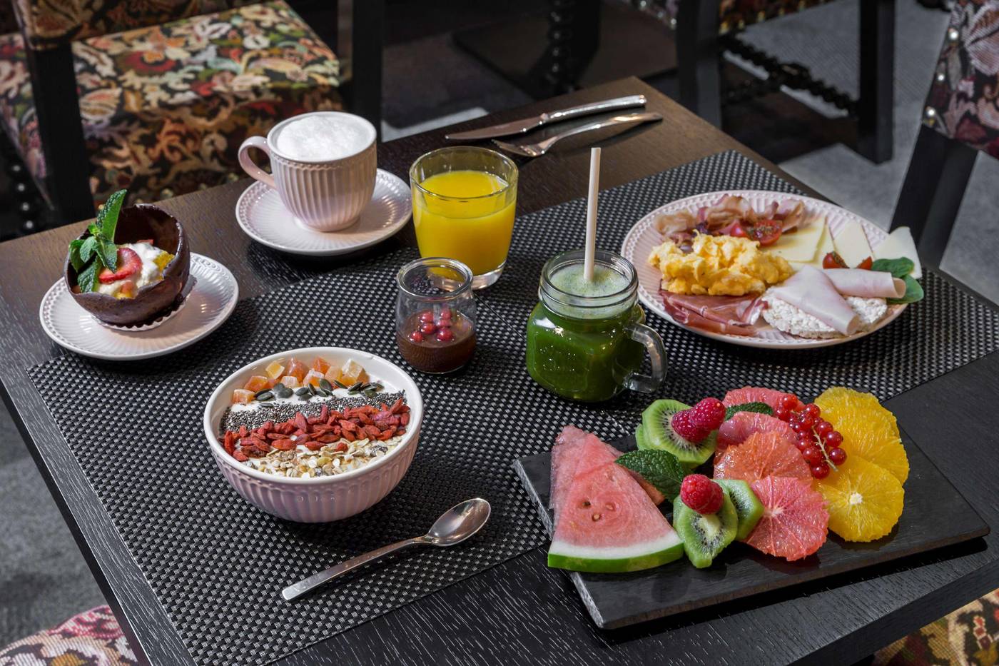 Room-Mate-Alba-Restaurant-35