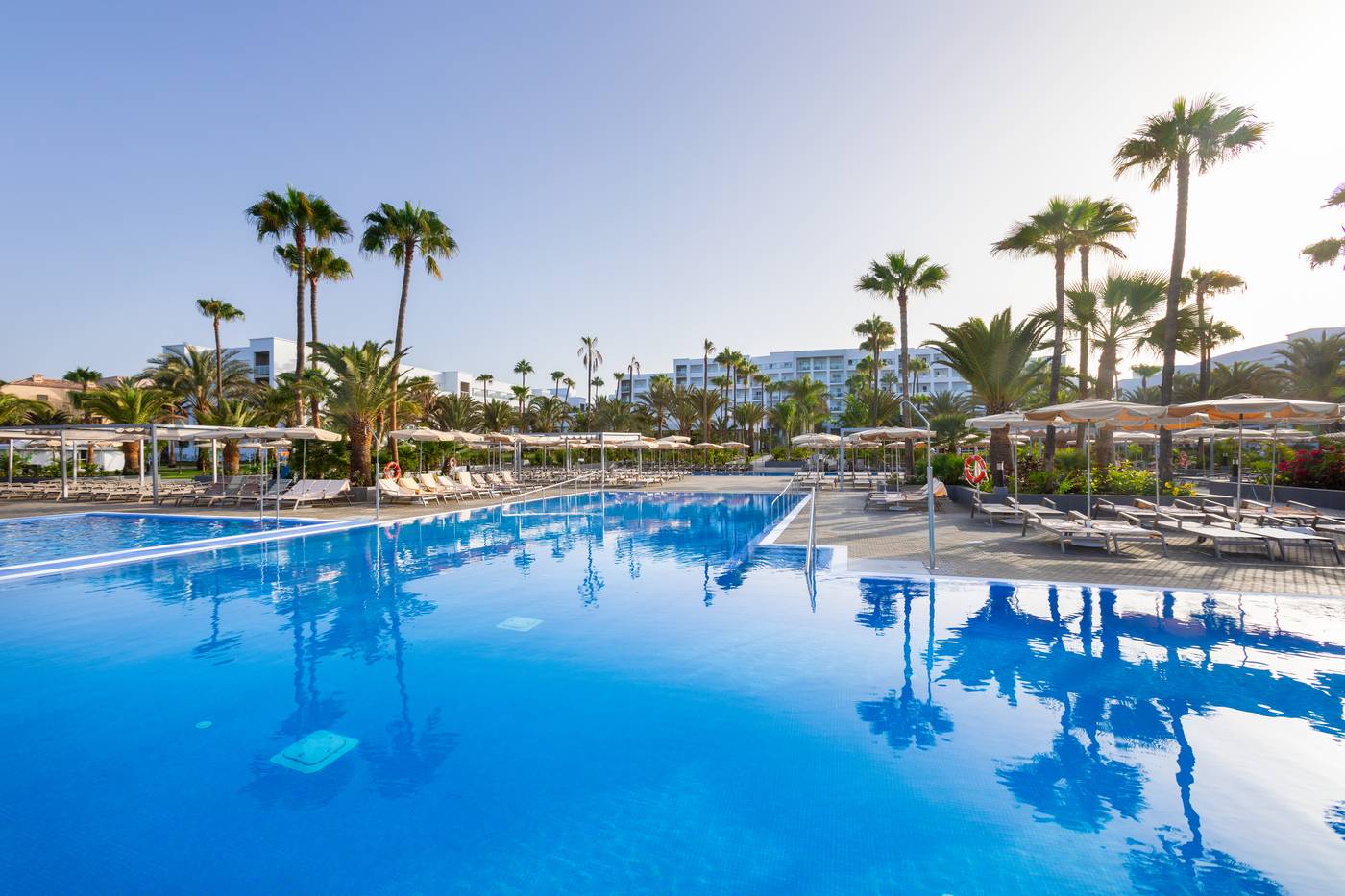 Club-Hotel-Riu-Gran-Canaria-Pool-2
