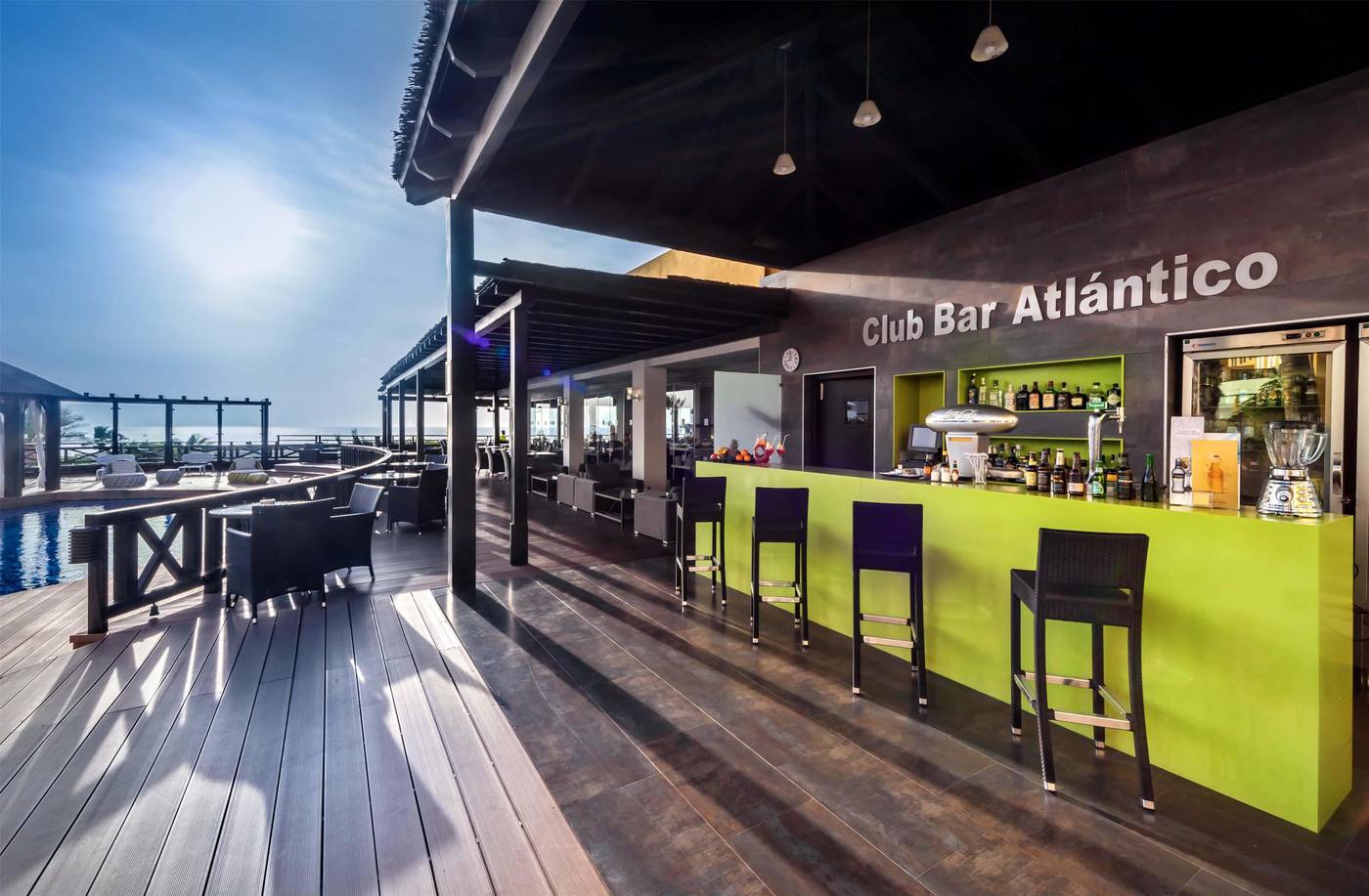 Occidental-Jand----a-Royal-Level-Bar-23